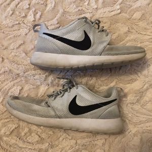 Women's Nike Roshe Run Shoes